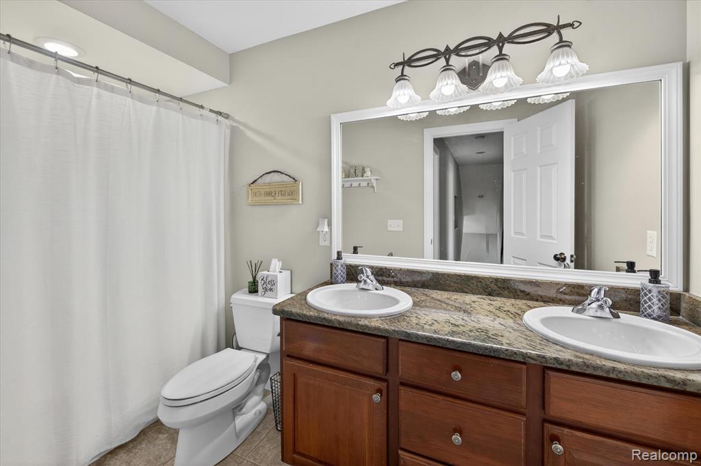 8746 N Hills Court, Howell, MI 48843 — Photo 22