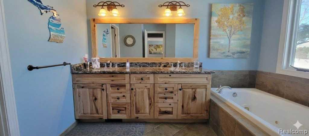 768 Shrewsbury Drive, Clarkston, MI 48348 — Photo 15
