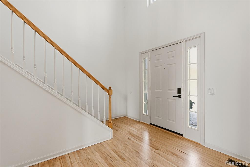 45677 Radnor Road, Canton, MI 48187 — Photo 3