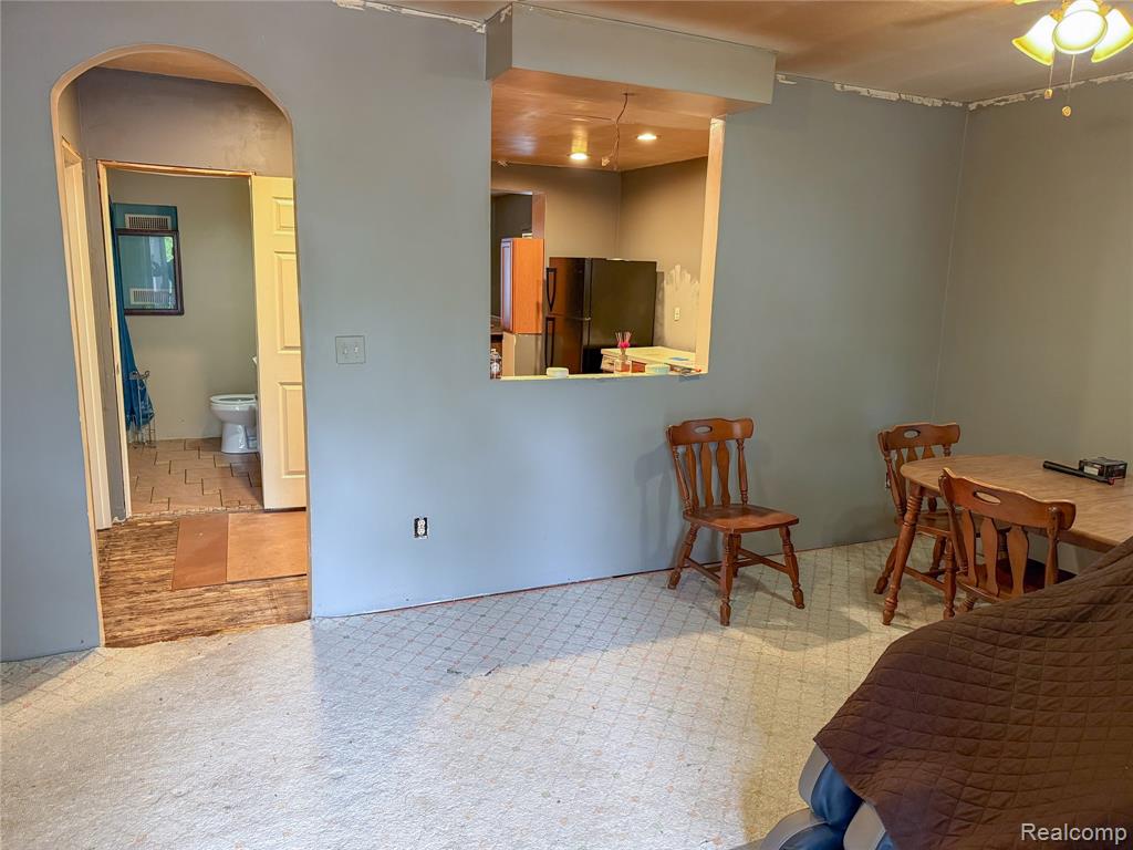 720 E Columbia Avenue, Pontiac, MI 48340 — Photo 3