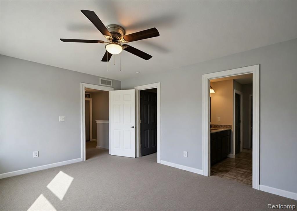 553 W Wildwood Drive, Owosso, MI 48867 — Photo 12