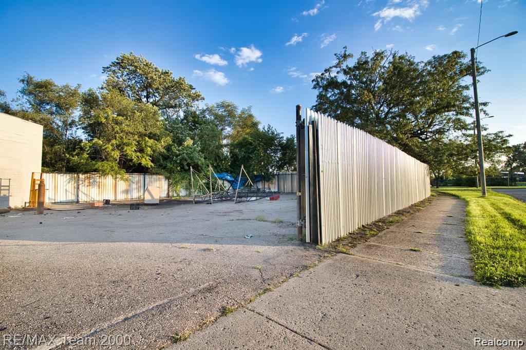 8401 W Chicago, Detroit, MI 48204 — Photo 6