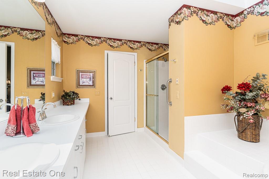 5936 Creekside Drive, 87, Troy, MI 48085 — Photo 21