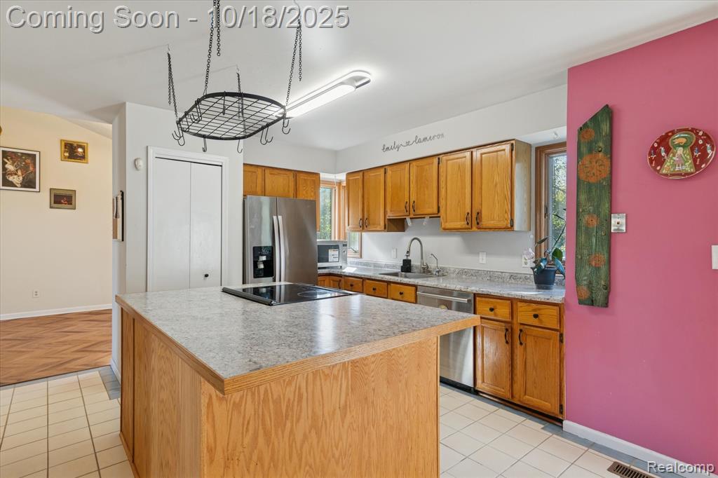 5696 Huntington Court, Ypsilanti, MI 48197 — Photo 15