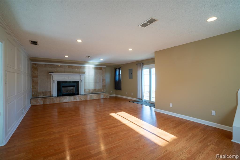 4205 Harding Street, Dearborn Heights, MI 48125 — Photo 14