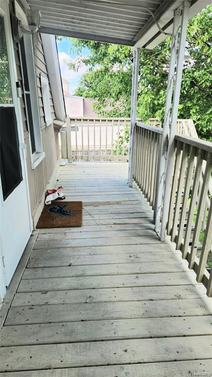 876 Vinewood Street, Wyandotte, MI 48192 — Photo 38