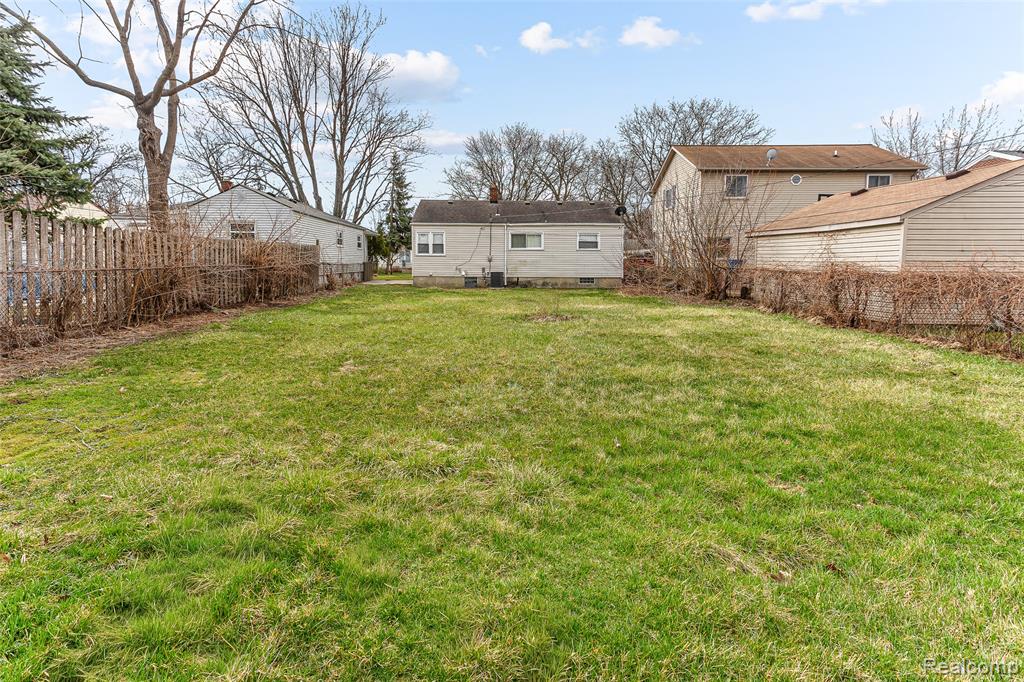 28466 Balmoral Street, Garden City, MI — Photo 29