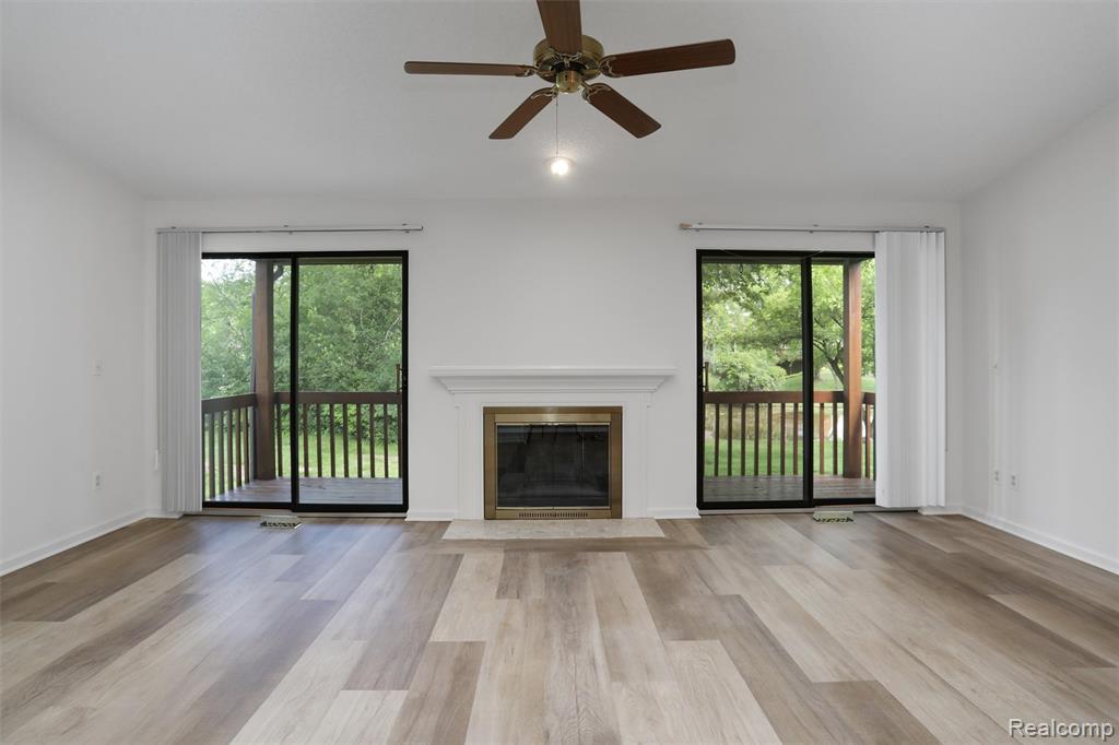 9735 Hawthorne Glen Drive, Grosse Ile, MI 48138 — Photo 7