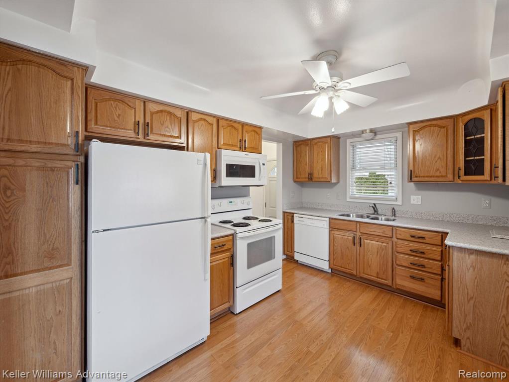6634 HAWTHORNE Street, Garden City, MI — Photo 8