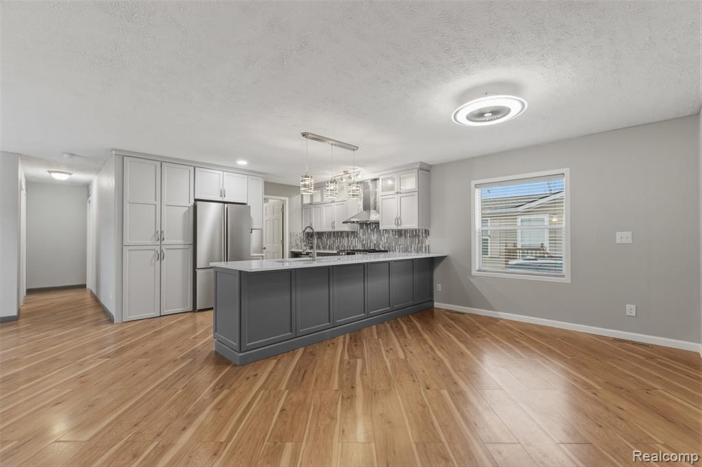 11798 Willoway Court, South Lyon, MI 48178 — Photo 2