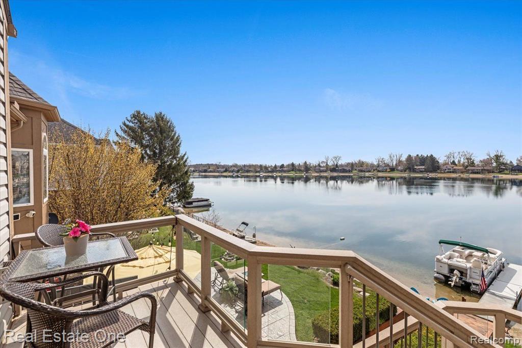 566 BAY POINTE Drive, Oxford, MI 48371 — Photo 47