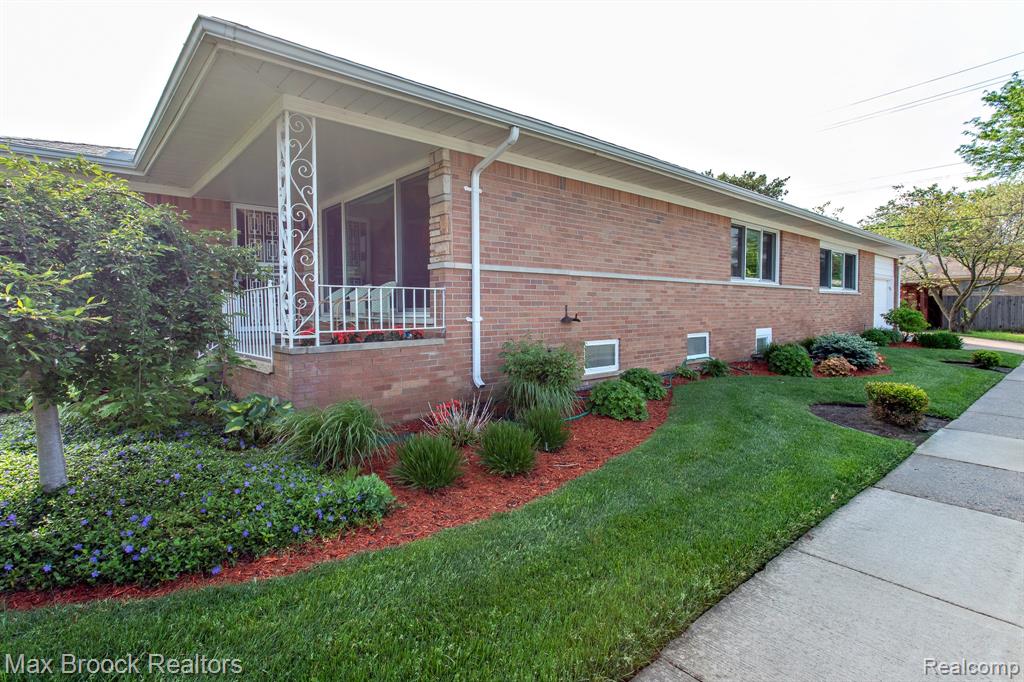 14271 Lincoln Street, Oak Park, MI 48237 — Photo 3