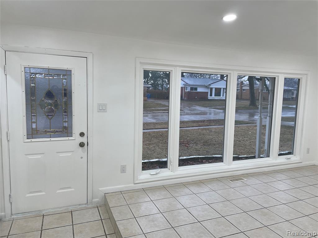 5265 Streefkerk Drive, Warren, MI 48092 — Photo 14