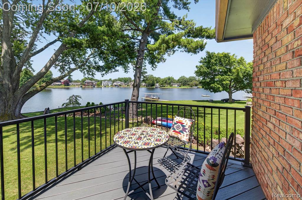 5017 Surfwood Drive, Commerce Twp, MI 48382 — Photo 14