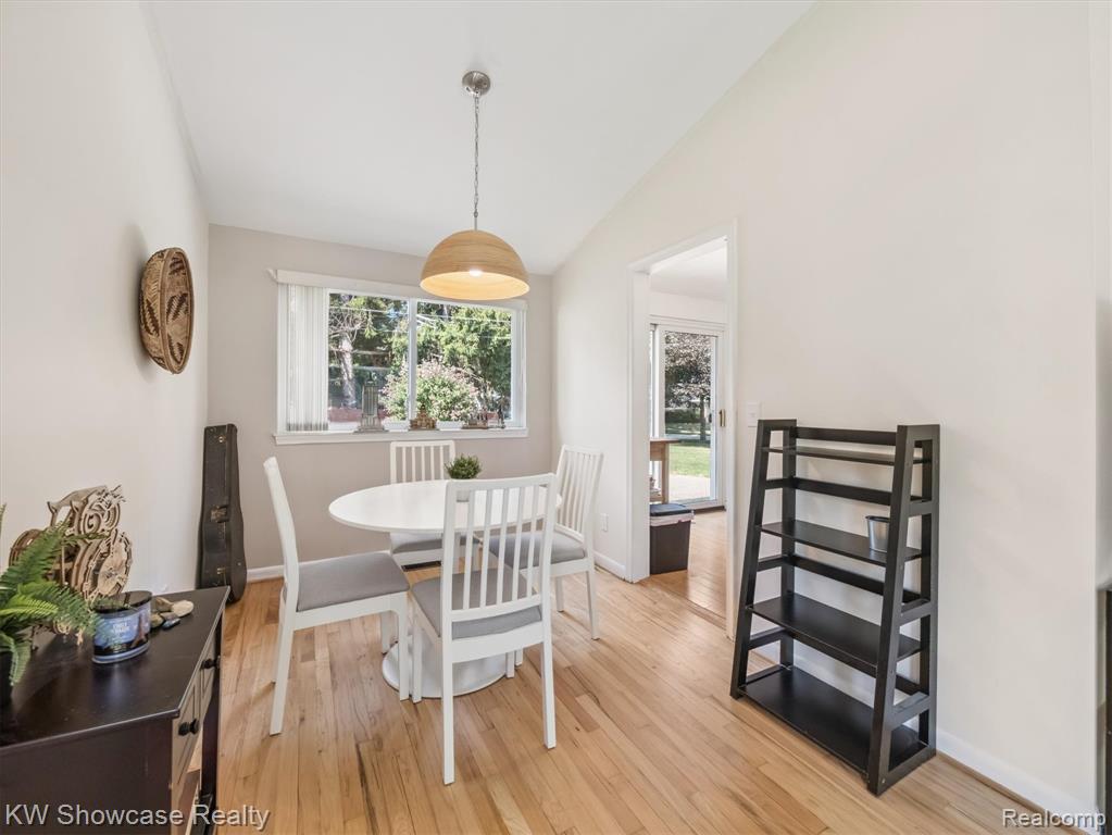 714 Sweetbriar, Milford, MI 48381 — Photo 11