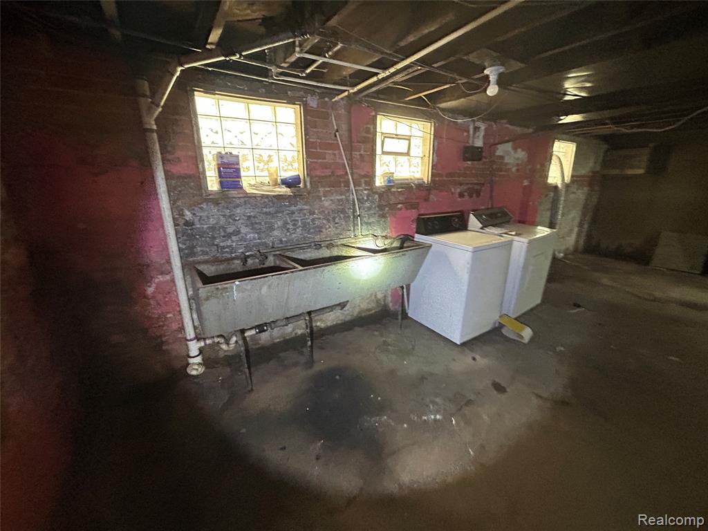 5050 Seminole Street, Detroit, MI 48213 — Photo 56