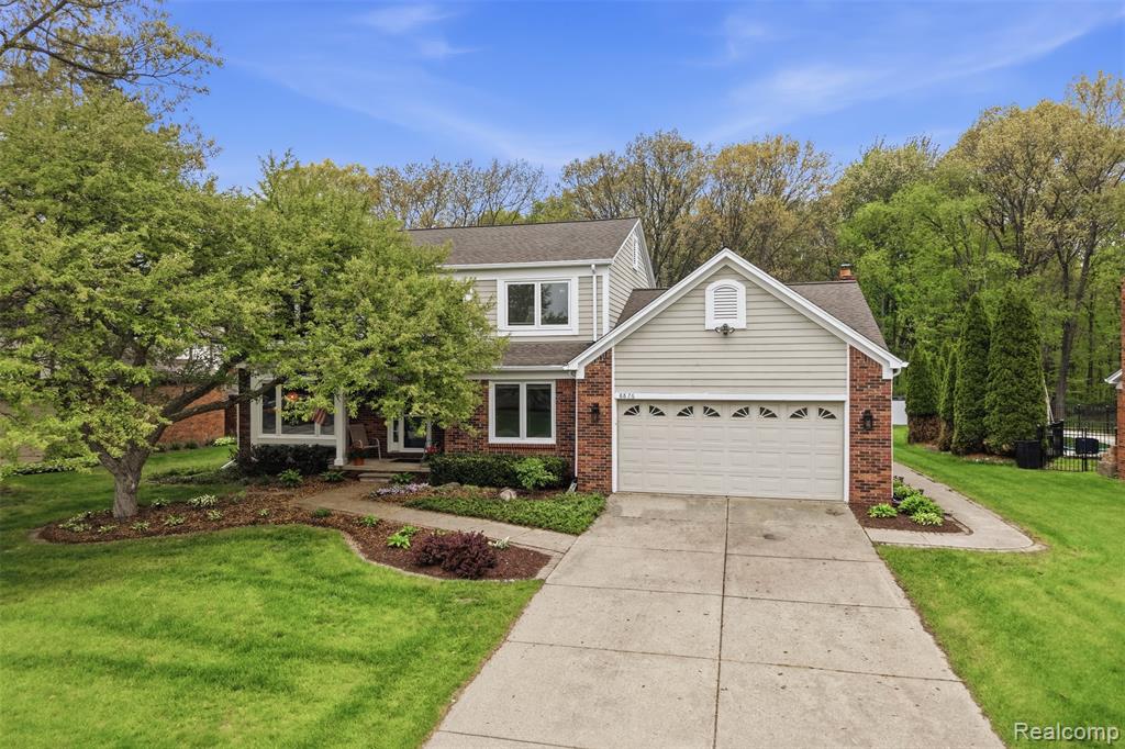 8876 Wintercove Drive, Commerce Twp, MI 48382 — Photo 10
