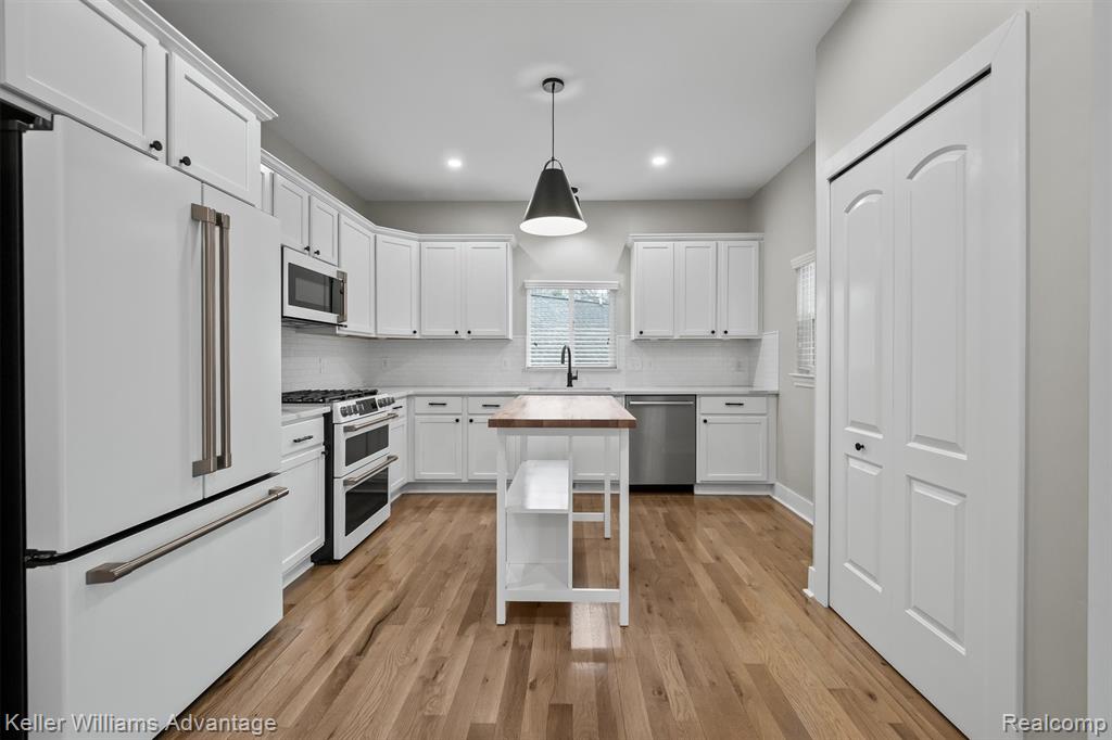 882 N Center Street, Northville, MI 48167 — Photo 9