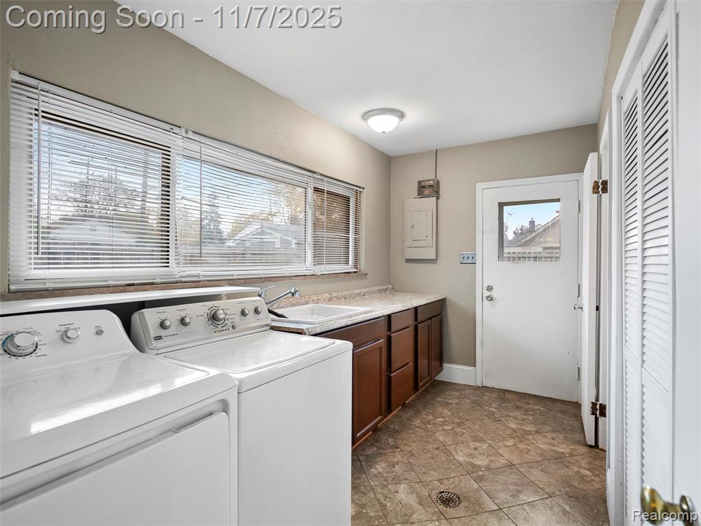 7231 Weingartz, Center Line, MI 48015 — Photo 21