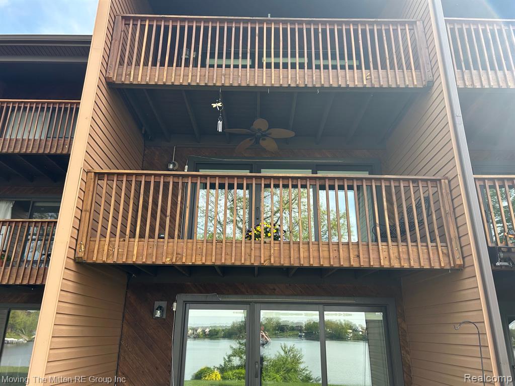 48045 BAYSHORE Drive, Van Buren, MI 48111 — Photo 3