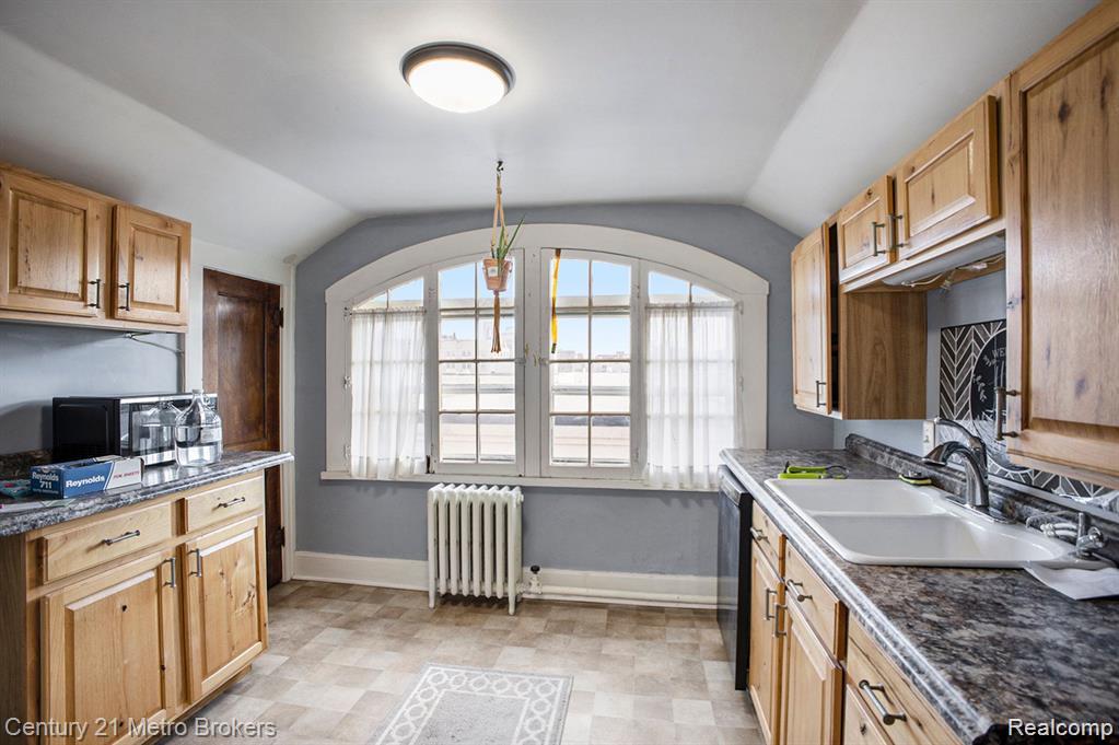 809 Church Street, Flint, MI 48502 — Photo 13