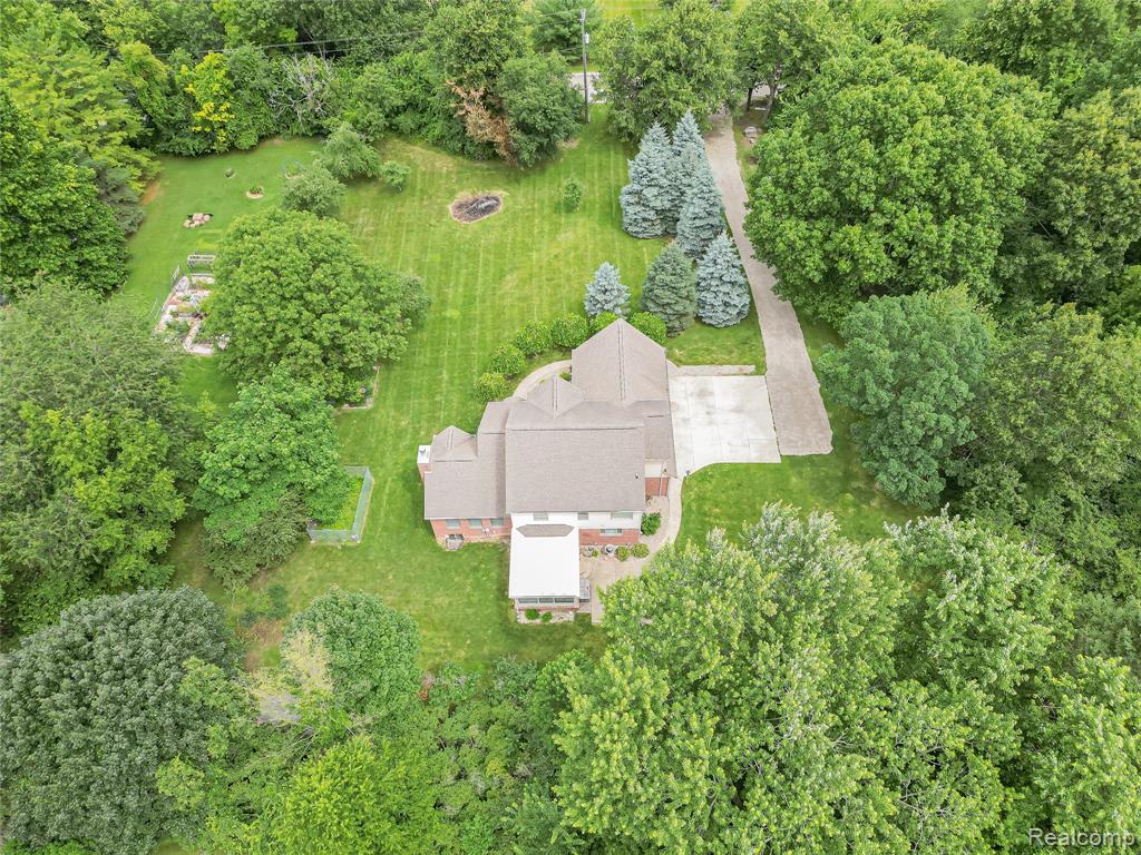 8160 W Gates Street, Bruce, MI 48065 — Photo 27
