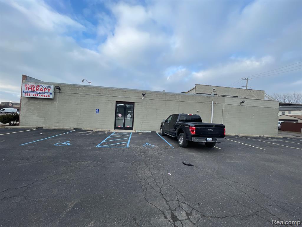 5871 TELEGRAPH Road, Taylor, MI — front exterior