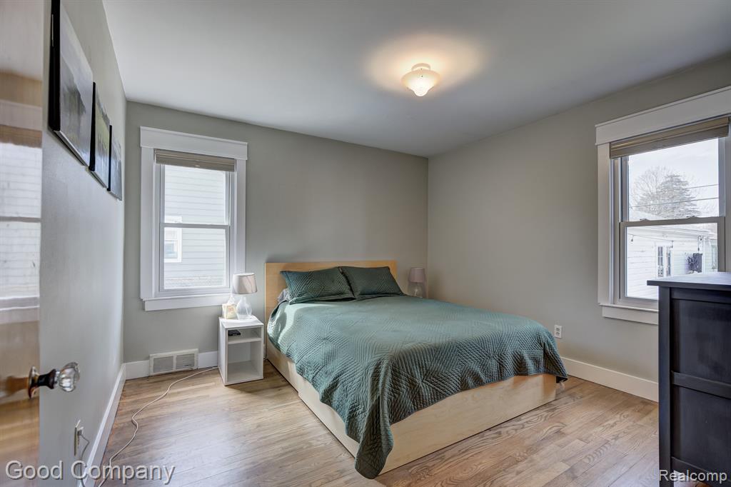 809 MEADOWDALE Street, Ferndale, MI 48220 — Photo 20