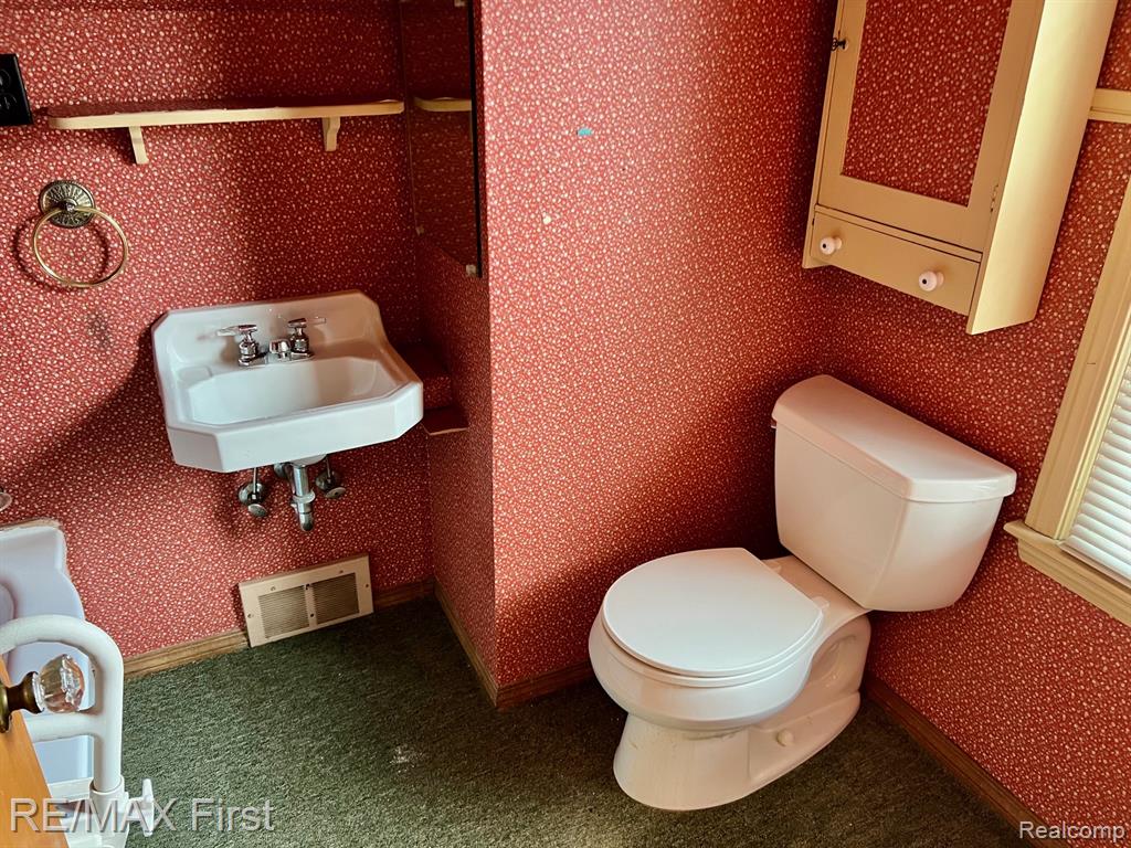582 W Breckenridge Street, Ferndale, MI 48220 — Photo 11