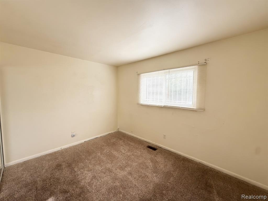 5444 Mendel Berger Drive, Mount Morris, MI 48505 — Photo 9