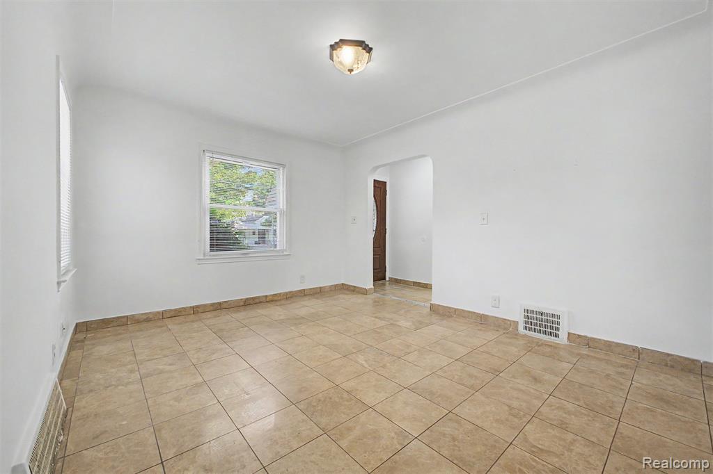 4645 Rosalie Street, Dearborn, MI 48126 — Photo 6