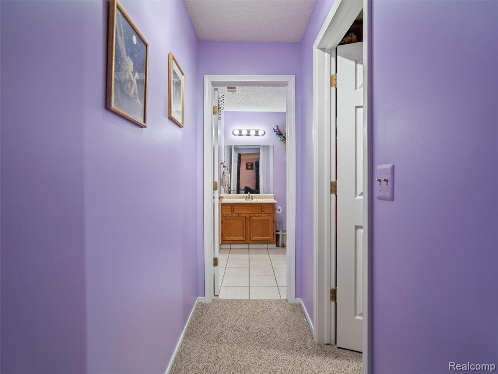 4970 Oak Hill Drive, Waterford, MI 48329 — Photo 20