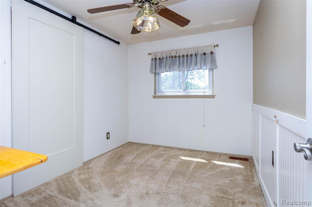 919 Elmsford Drive, Clawson, MI — Photo 22