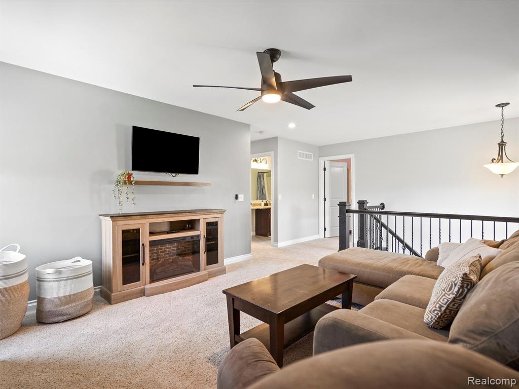 889 APPLETON, Oakland, MI — Photo 51
