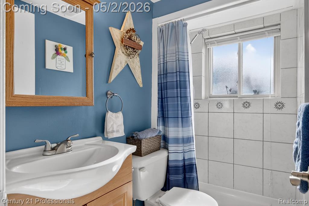 45560 Edgewood Court, Canton, MI 48187 — Photo 20