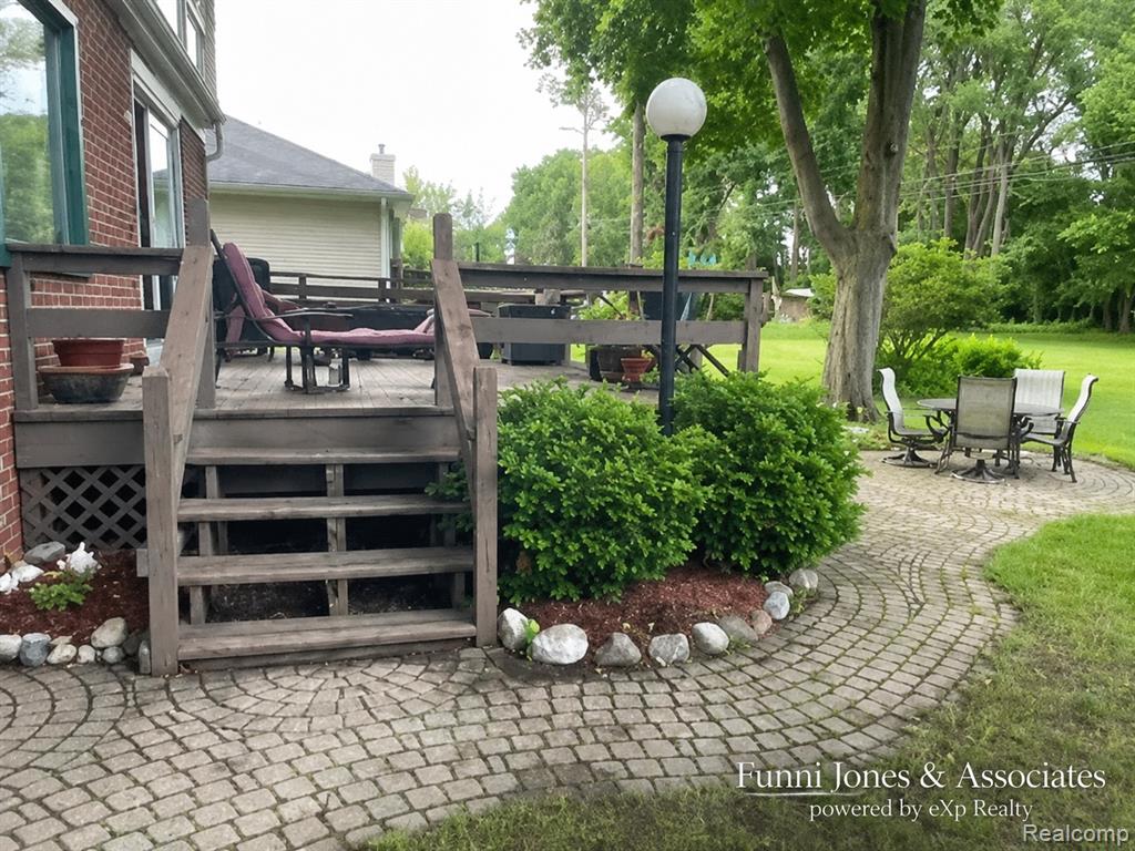 9552 Wayne Road, Livonia, MI 48150 — Photo 23