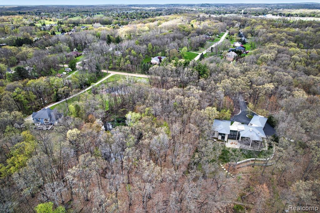 6944 Cooley Lake Road, White Lake, MI 48383 — Photo 9