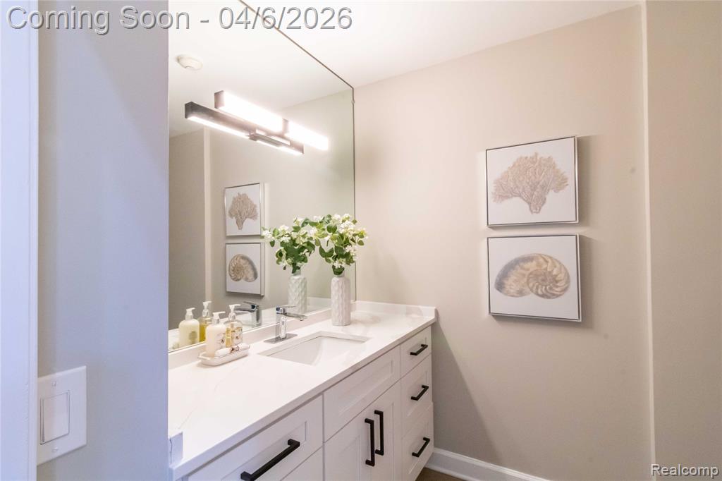 22170 ORCHARD Way, Beverly Hills, MI 48025 — Photo 34