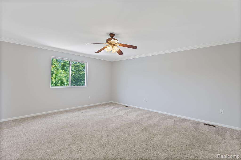 4360 Carriage Hill Court, Oakland, MI 48306 — Photo 32