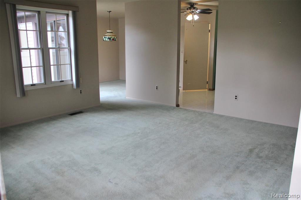 40849 Newport Drive, 215, Plymouth, MI 48170 — Photo 3