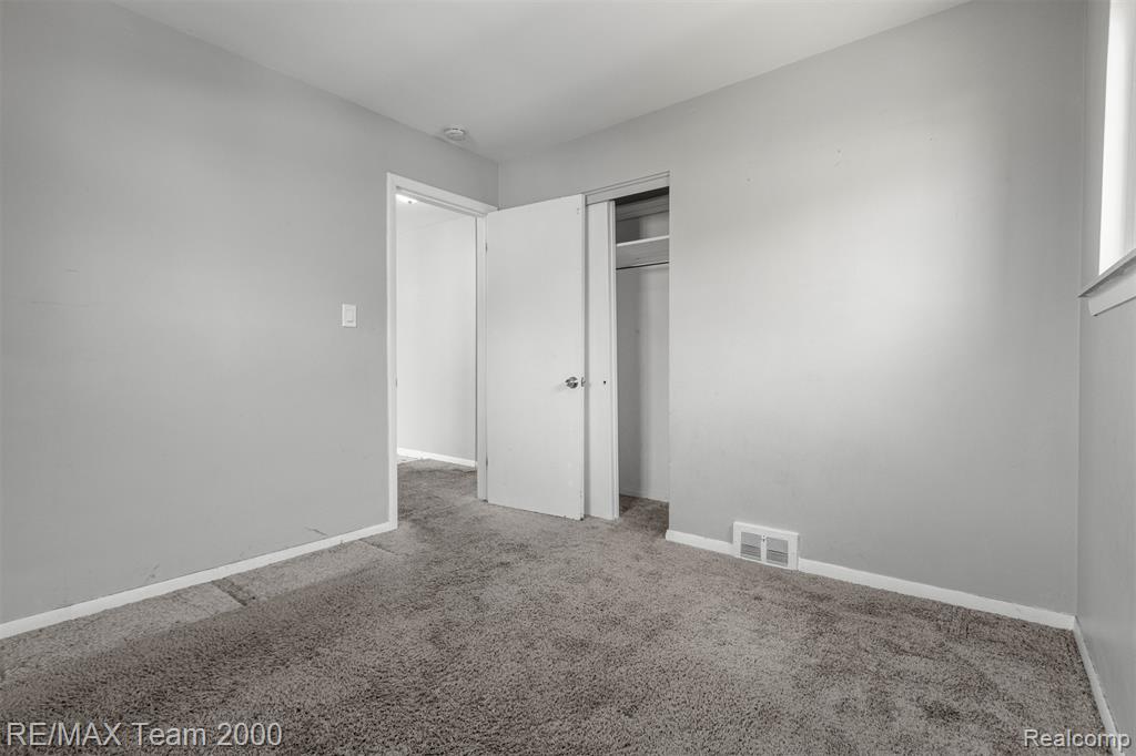 19431 STEPHENS, Eastpointe, MI 48021 — Photo 27