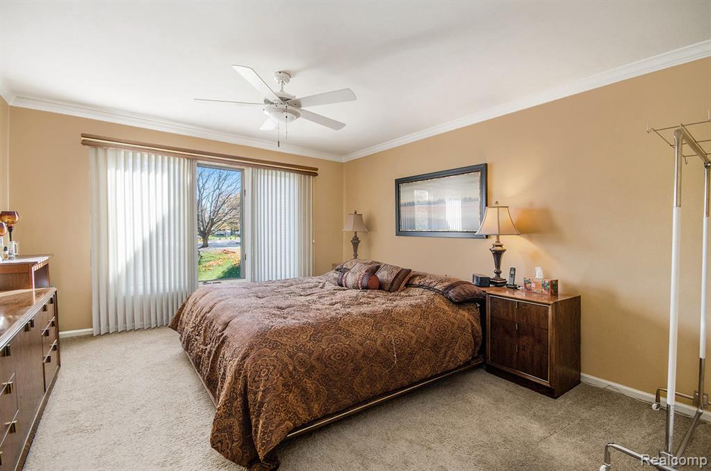 43053 W Kirkwood Drive, 30, Clinton Twp, MI 48038 — Photo 17