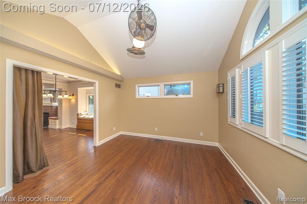 611 W 4th Street, Royal Oak, MI 48067 — Photo 32