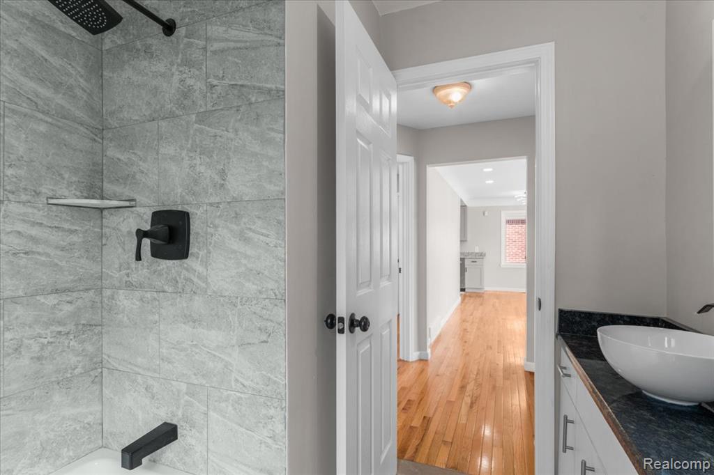 22631 Mylls Street, Saint Clair Shores, MI 48081 — Photo 17