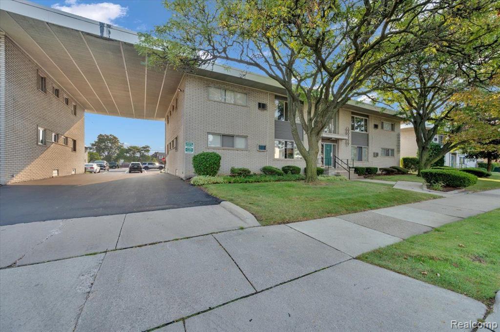 4820 BRIARWOOD Avenue, E2, Royal Oak, MI 48073 — Photo 12