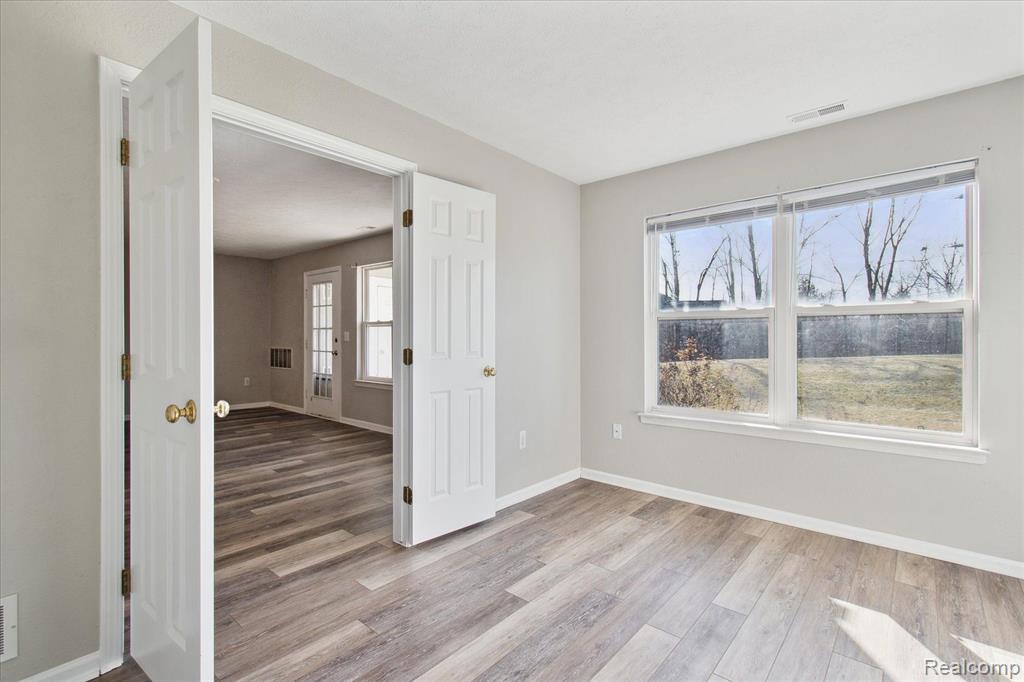 1449 HEATHERWOOD Lane, Ann Arbor, MI 48108 — Photo 21