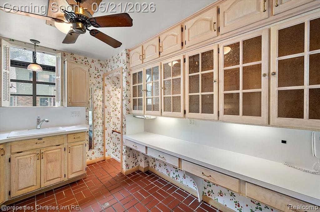 9820 Ingram Street, Livonia, MI 48150 — Photo 16