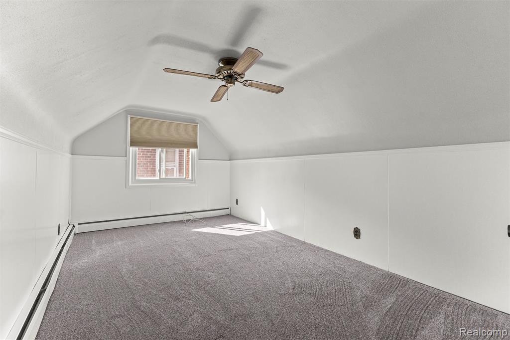9892 Hubert Avenue, Allen Park, MI 48101 — Photo 17