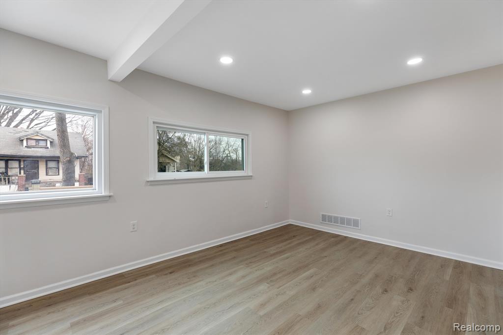 50 E NEVADA Street, Highland Park, MI 48203 — Photo 5