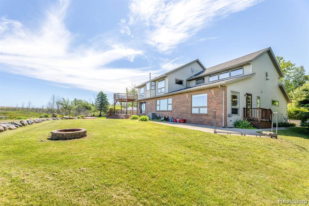 6455 LAKEVIEW Drive, MI — Photo 9